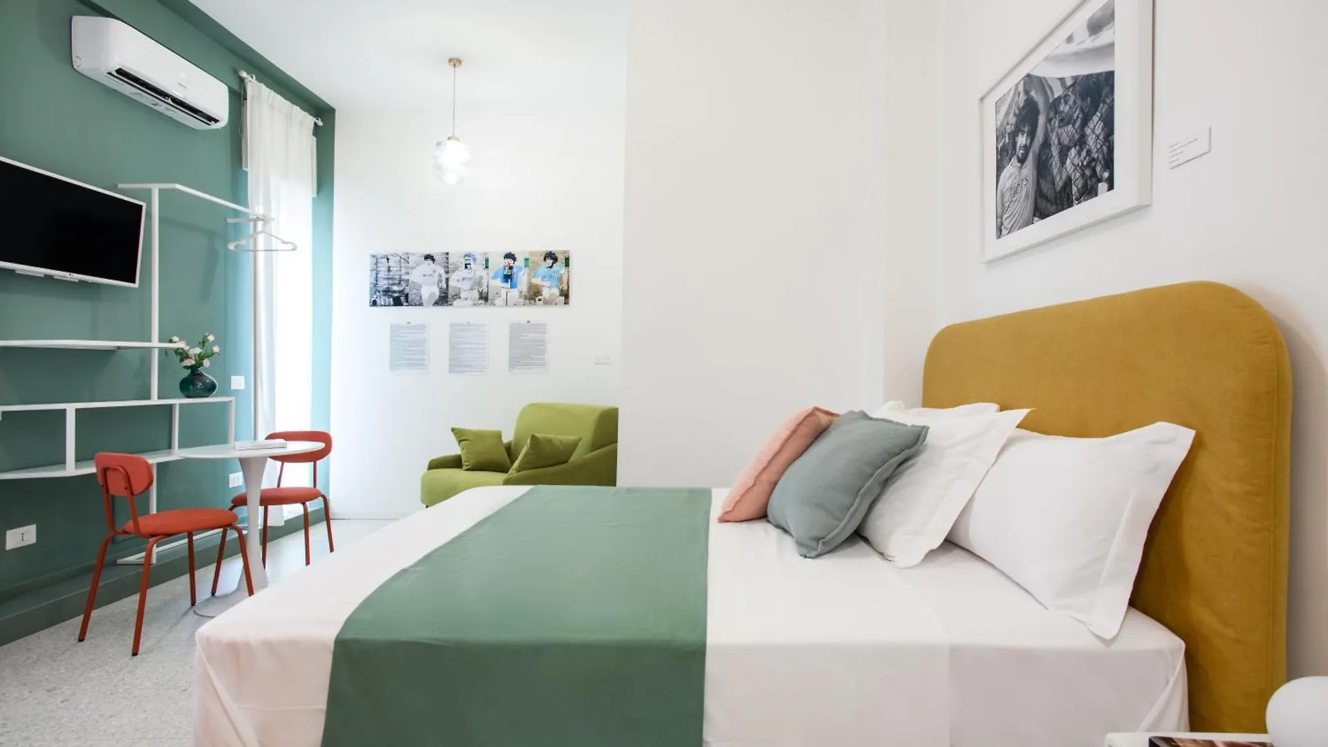Mira Maradona Bed & Breakfast Naples